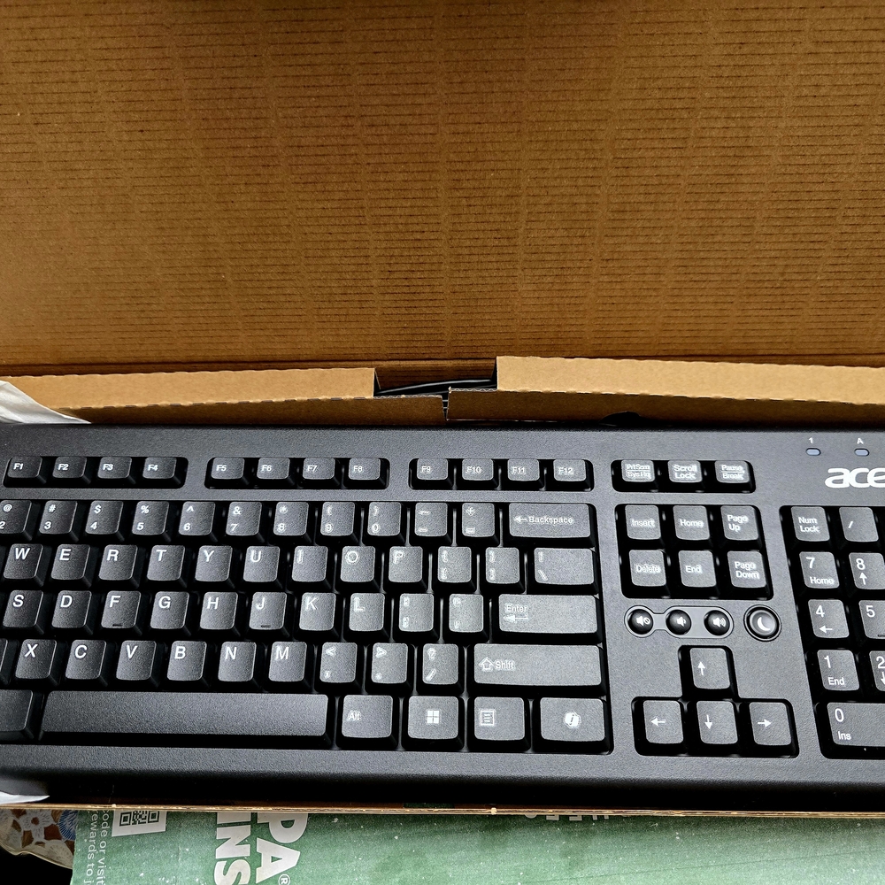 Acer Model PR1101V Computer Keyboard NIB
